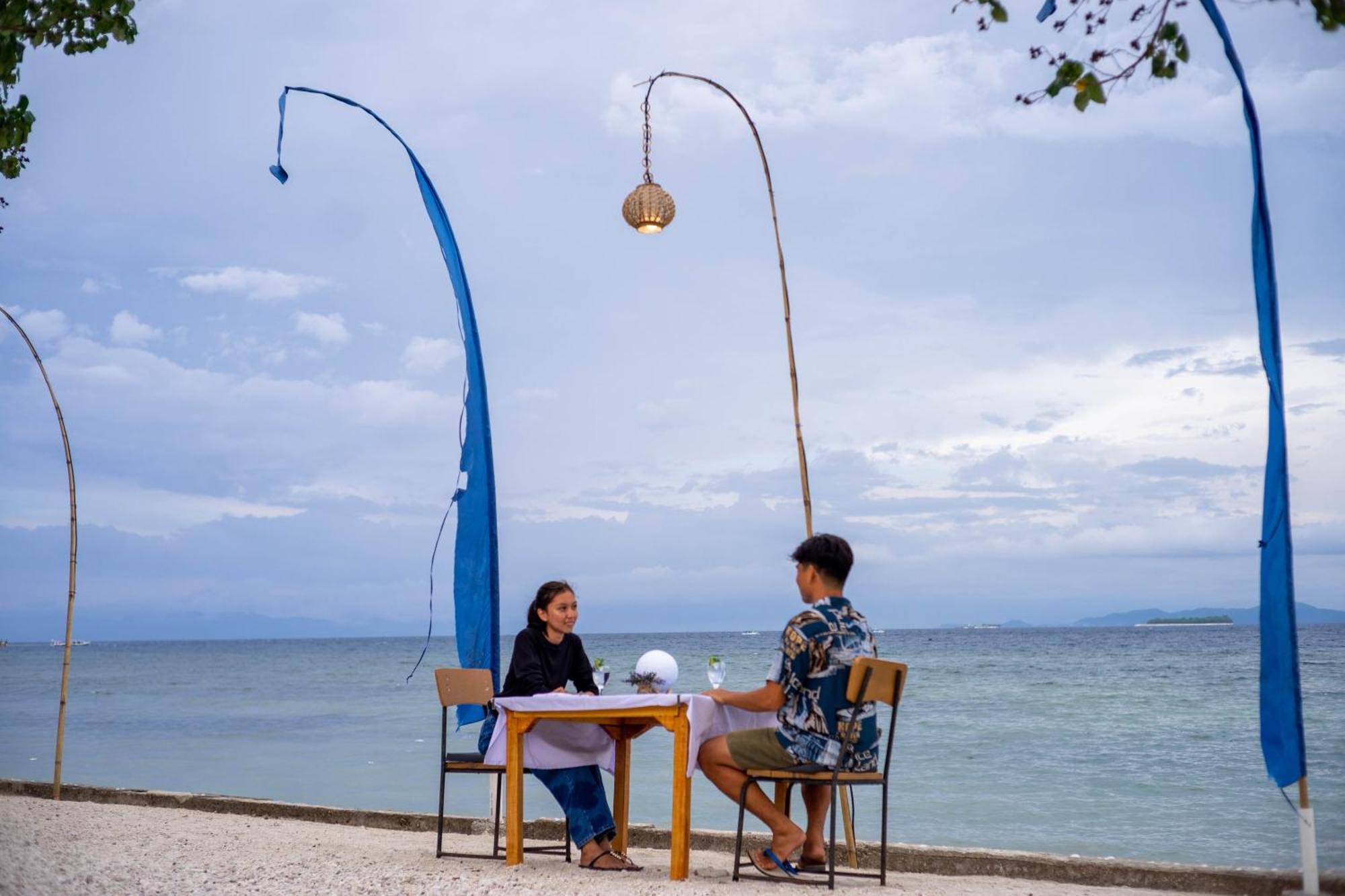 Yut'S Inn Flower Paradise Gili Gede מראה חיצוני תמונה