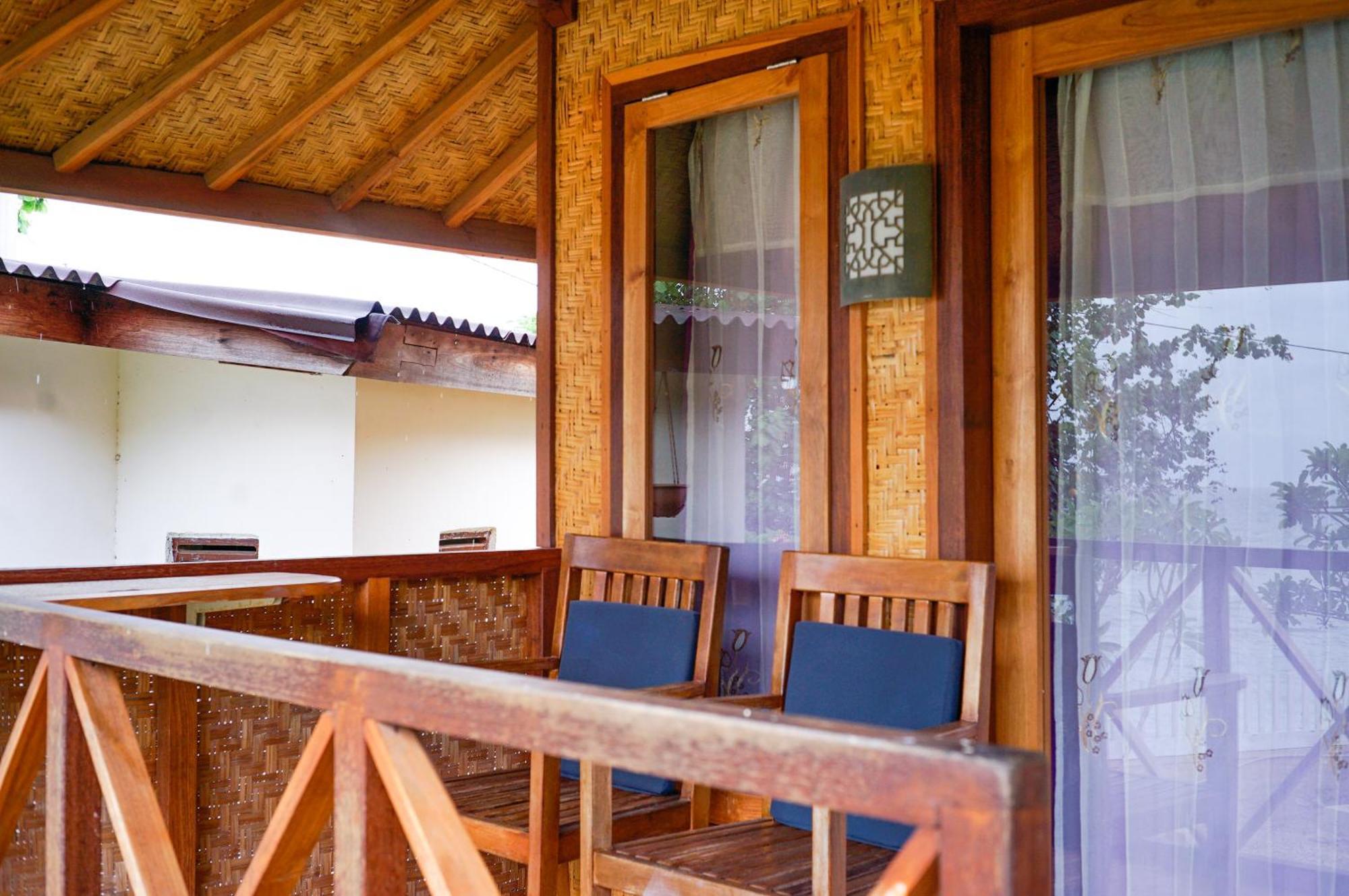 Yut'S Inn Flower Paradise Gili Gede מראה חיצוני תמונה